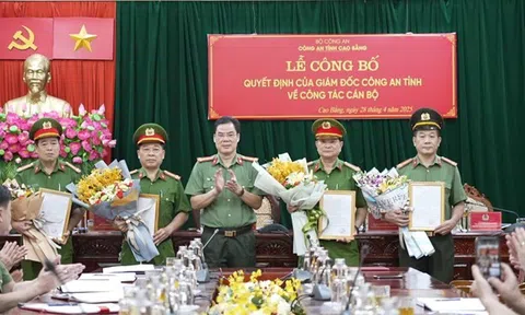 4 lãnh đạo Công an cấp phòng ở Cao Bằng nghỉ hưu trước tuổi