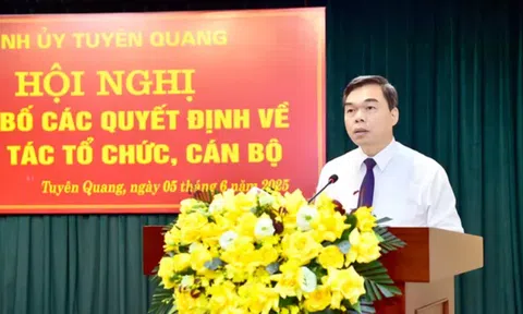 Tỉnh ủy Tuyên Quang công bố các quyết định về công tác cán bộ